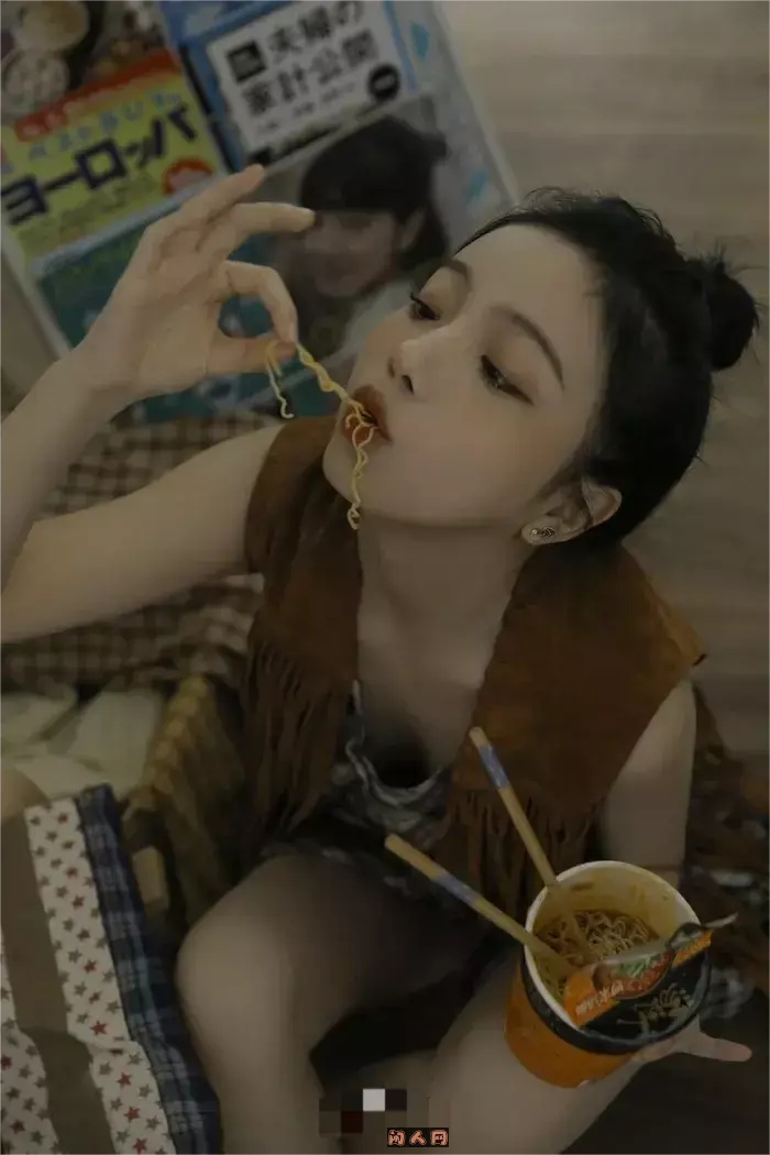 颜值博主@兮嘻嘻-中戏博主COS写真作品合集 美图合集 第4张