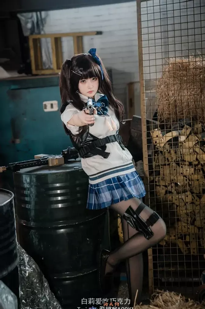动漫博主@白莉爱吃巧克力 – 可爱妹子Coser性感写真合集 美图合集 第5张