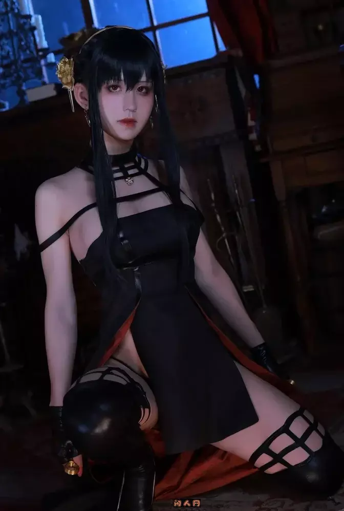 动漫博主@桜满三时颜值女神Coser写真合集 美图合集 第6张-闲人网 动漫博主@桜满三时颜值女神Coser写真合集