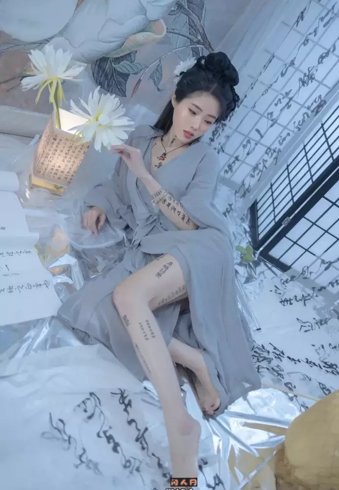 动漫博主@钛合金大粑粑(钛合金TiTi)颜值女神性感COS写真作品合集 美图合集 第6张