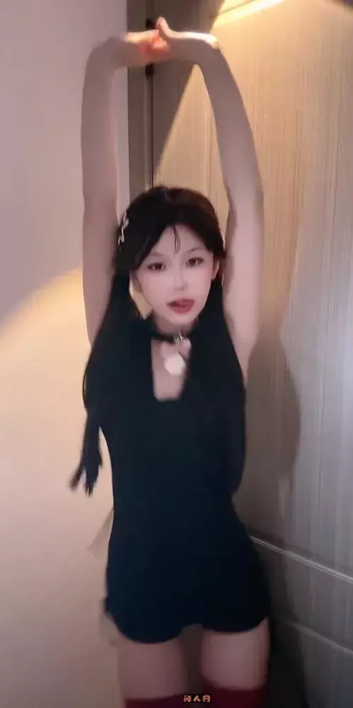 抖音主播@萱萱仙女 2024年4月热舞视频合集 抖音快手 第4张-闲人网 抖音主播@萱萱仙女 2024年4月热舞视频合集