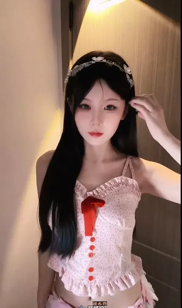 抖音主播@萱萱仙女 2024年5月热舞视频合集 抖音快手 第1张-闲人网 抖音主播@萱萱仙女 2024年5月热舞视频合集