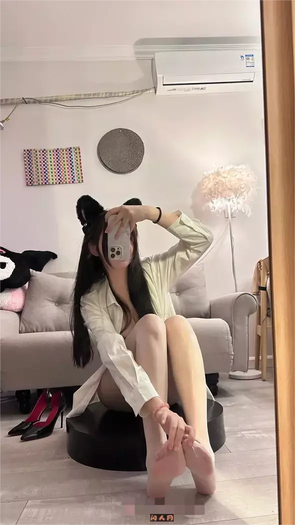 网红博主@玫桃泡芙甜美可爱微密写真套图合集 美图合集 第2张