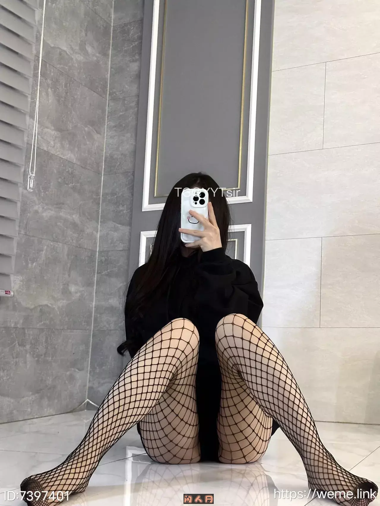 抖音网红@李梦琳颜值女神长腿模特微密圈写真合集 美图合集 第4张-闲人网 抖音网红@李梦琳颜值女神长腿模特微密圈写真合集