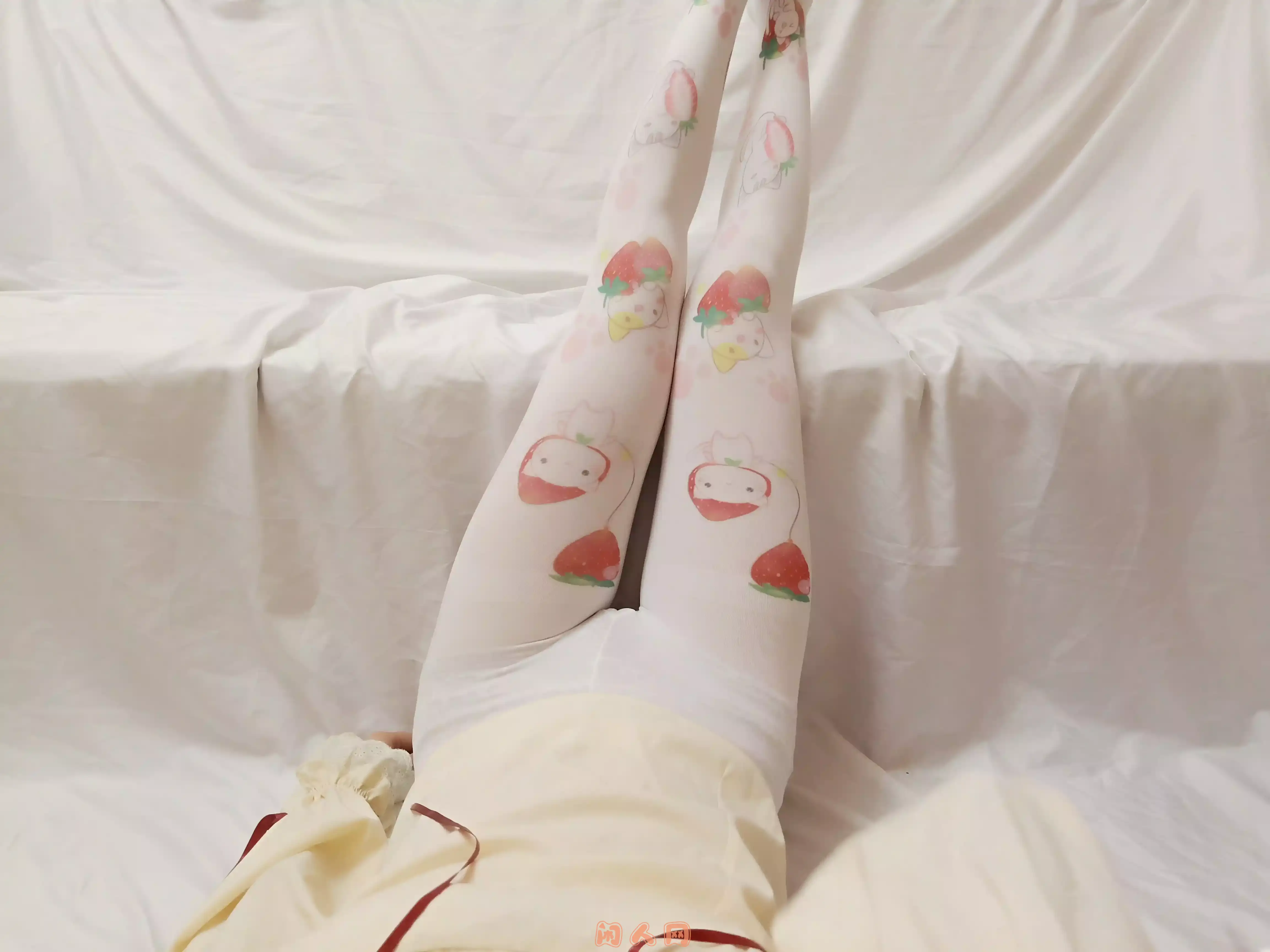 动漫网红@想要个公主抱COS长腿玉足白丝写真视频合集2.08G 美图合集 第2张-闲人网 动漫网红@想要个公主抱COS长腿玉足白丝写真视频合集2.08G